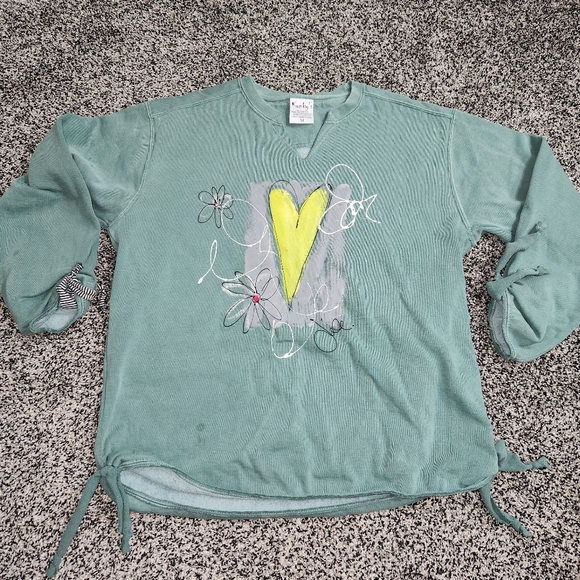 Kunky’s The Original Hand Painted Heart,Flowers Sweatshirt,Green,Tie Accent, Med - Picture 1 of 10